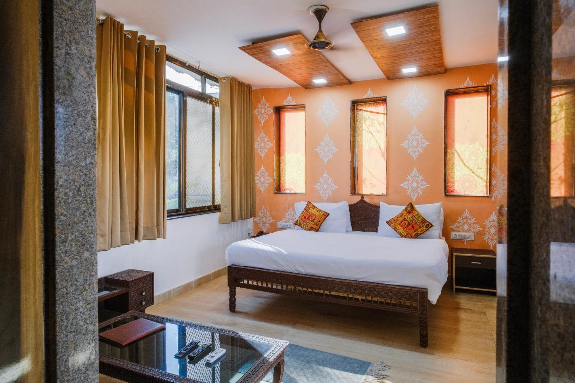 Rudraksha Inn Mount Abu Exterior foto