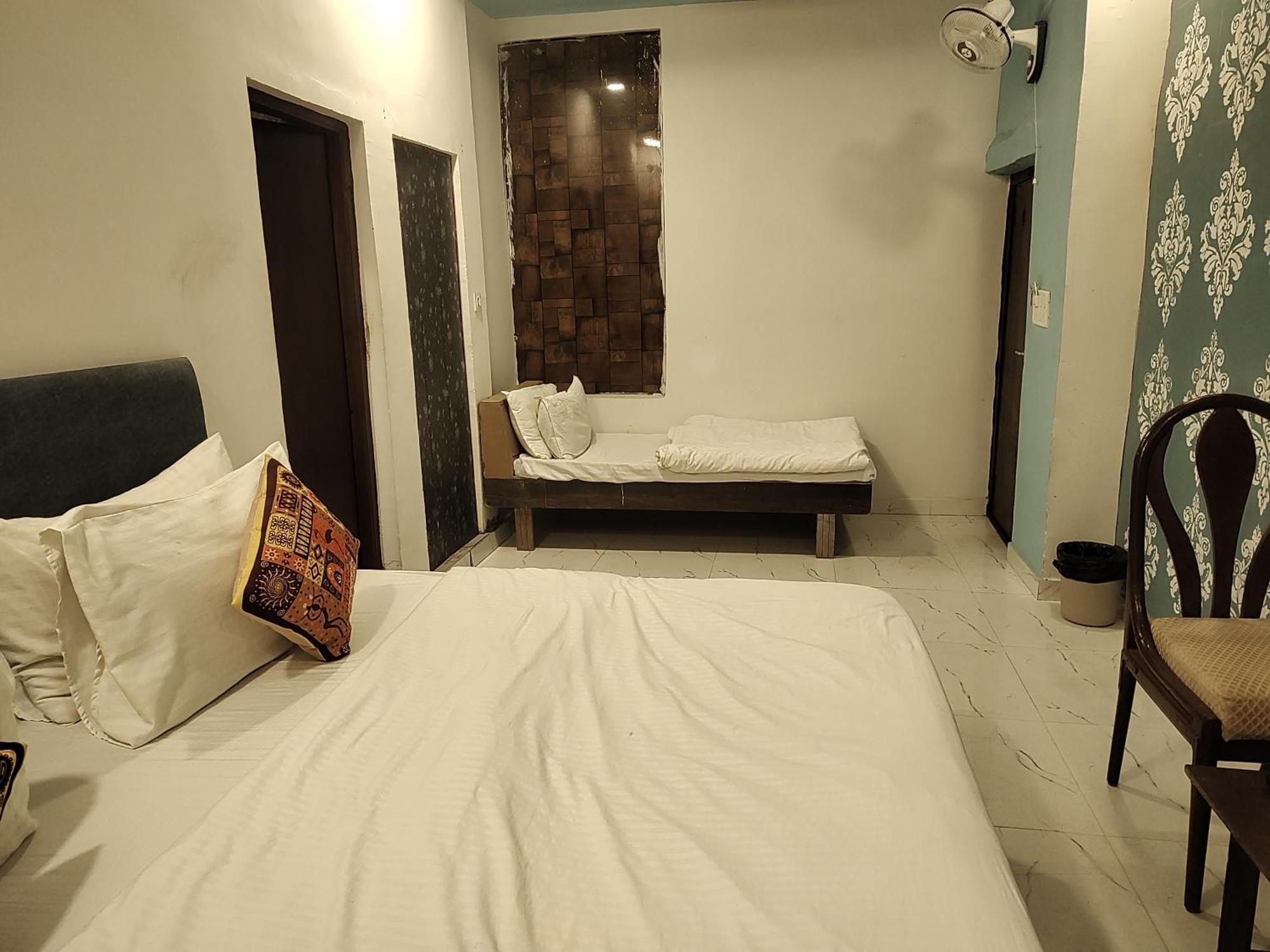 Rudraksha Inn Mount Abu Exterior foto
