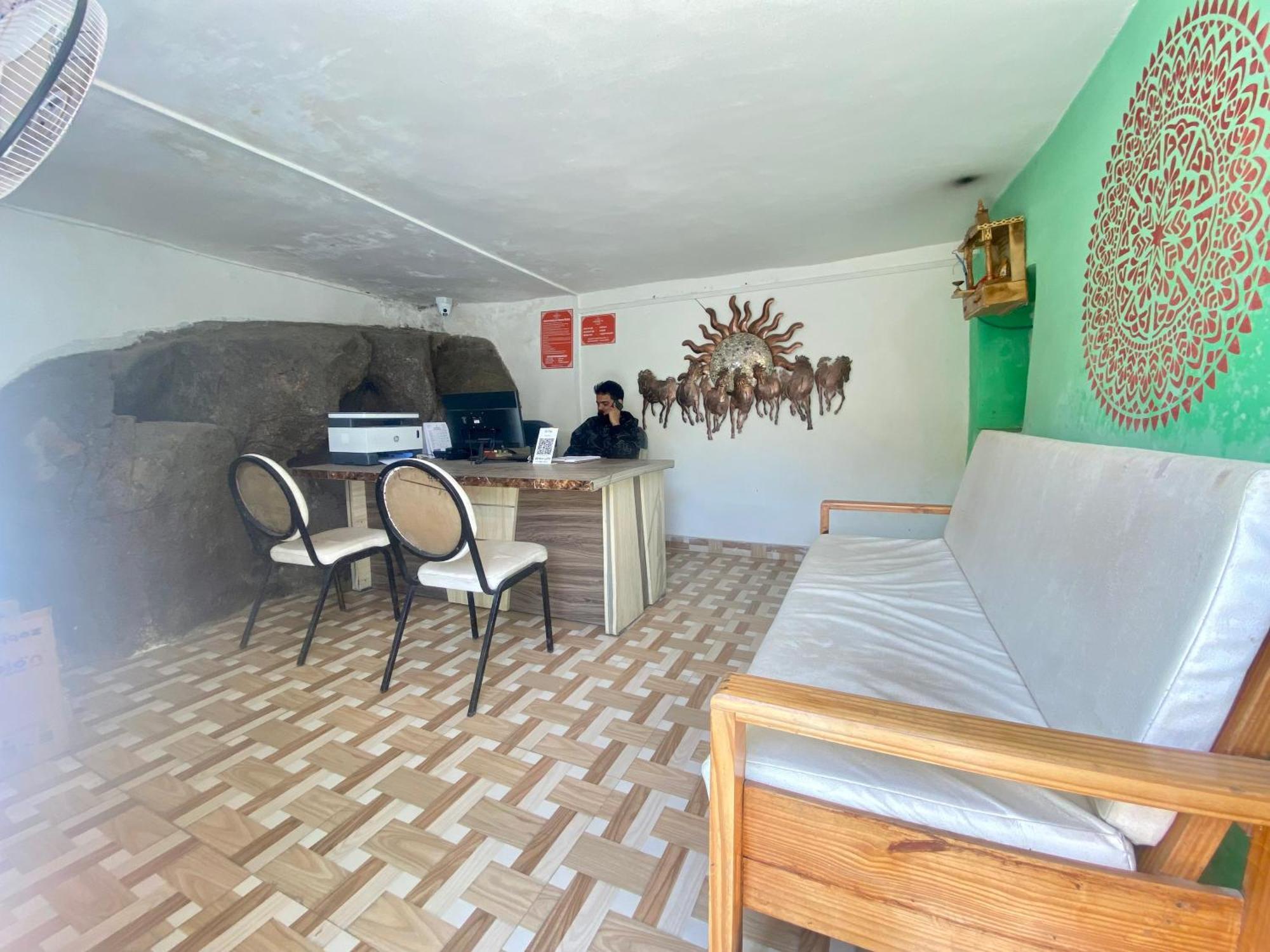 Rudraksha Inn Mount Abu Exterior foto